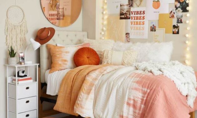 How to decorate a boho dorm room