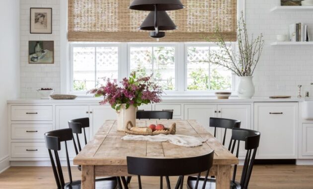 How to decorate large tray farmhouse dining room