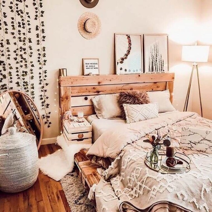 How to decorate a boho dorm room