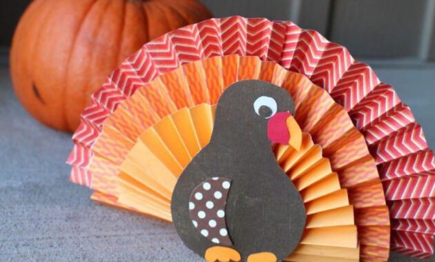 How to make a turkey decoration